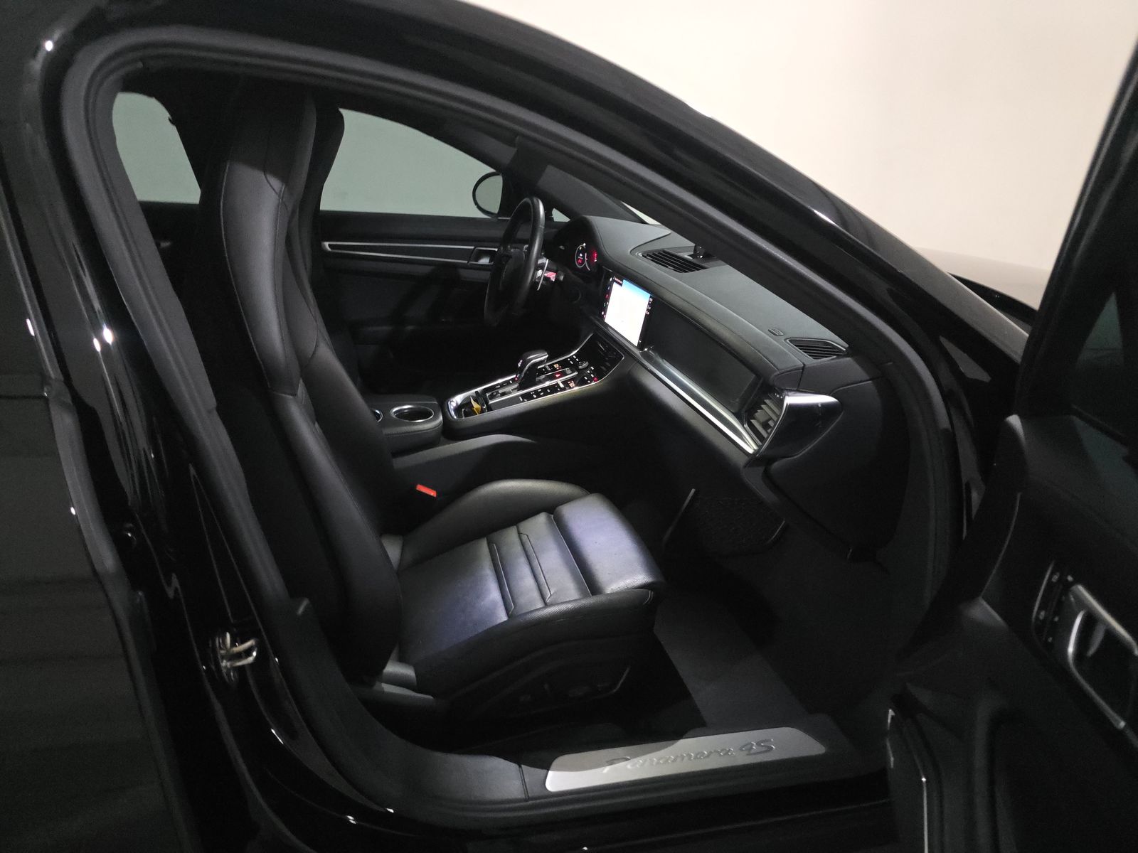 2022 Porsche Panamera 4S AWD