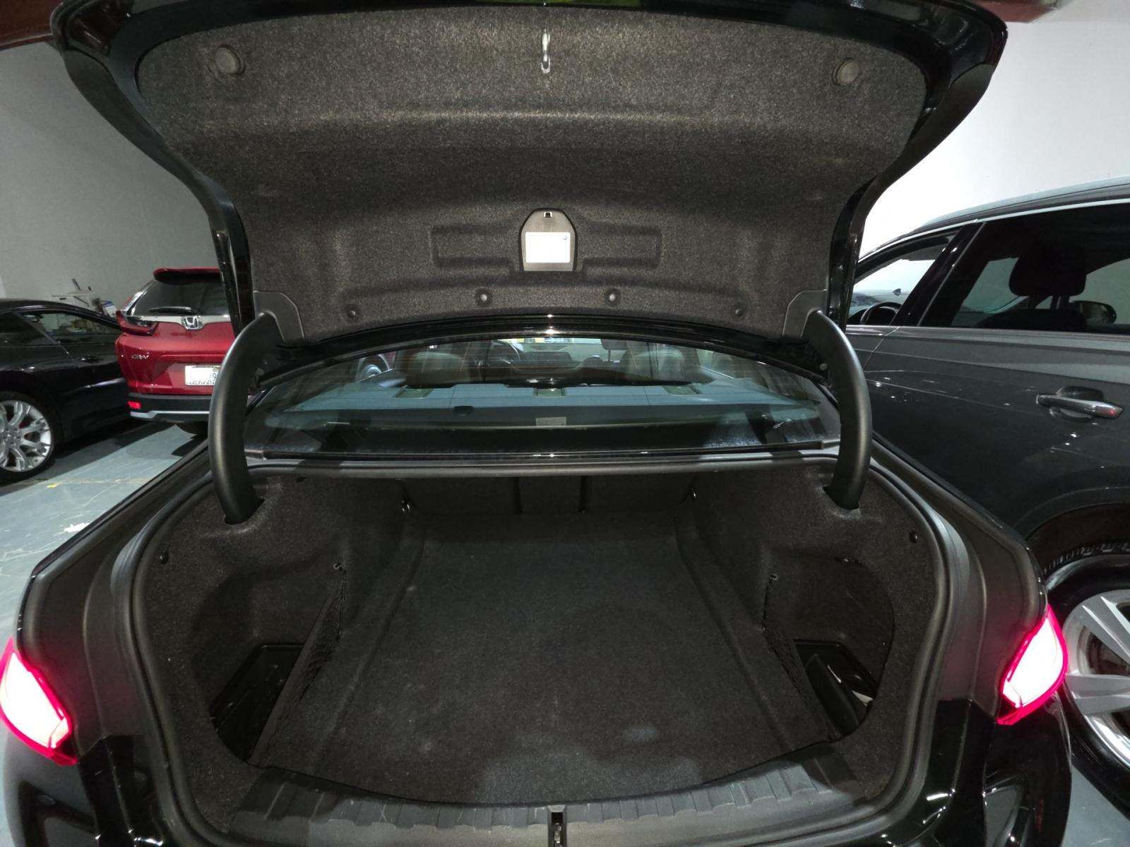 2022 BMW 3 Series 330i RWD