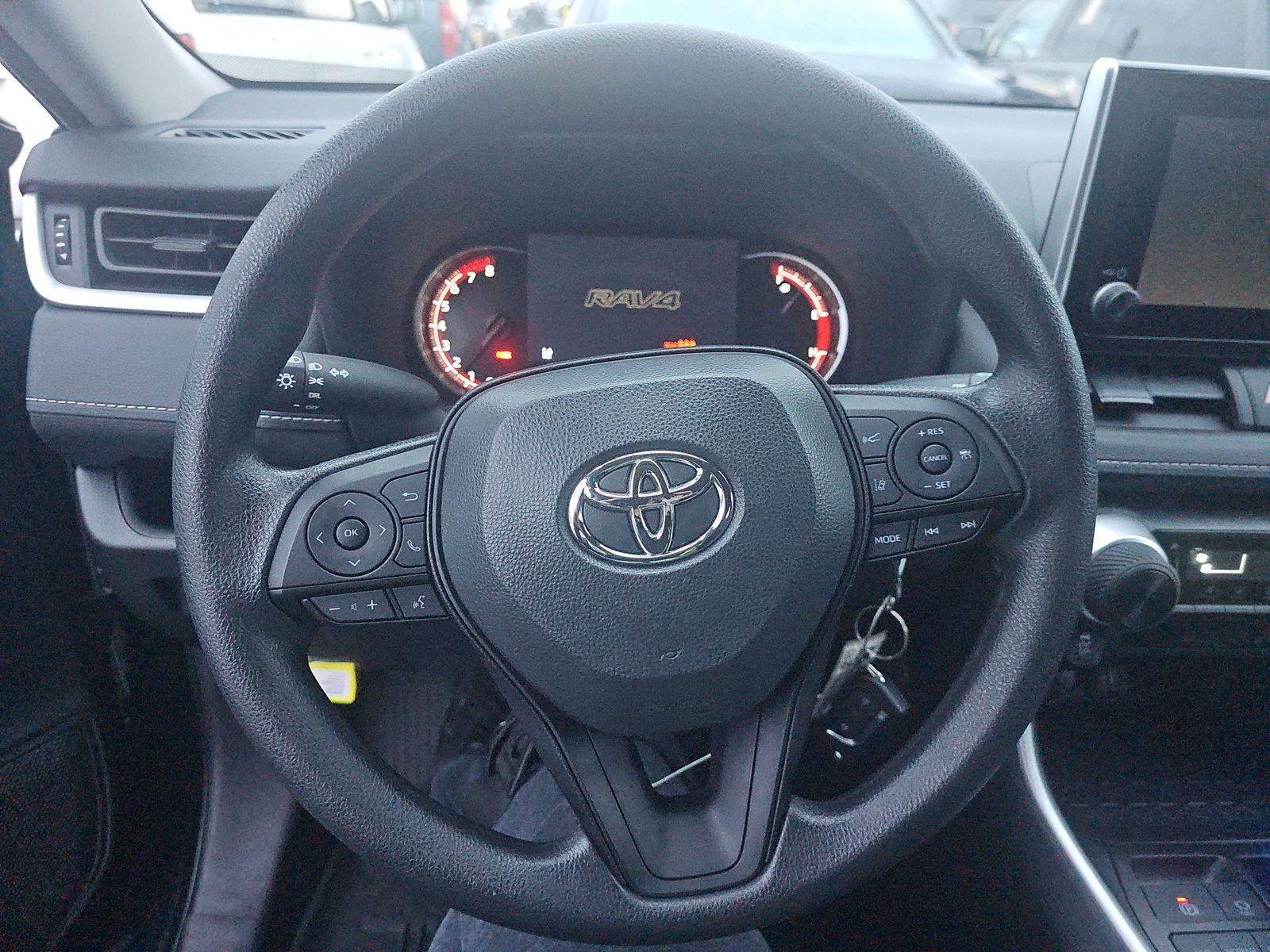 2024 Toyota RAV4 LE FWD