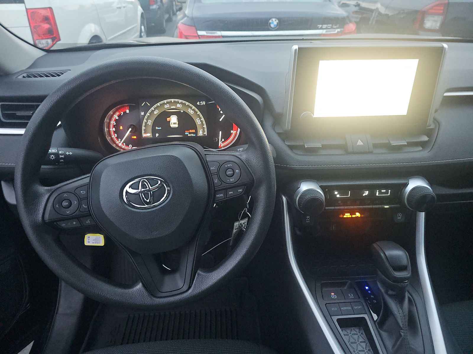 2024 Toyota RAV4 LE FWD