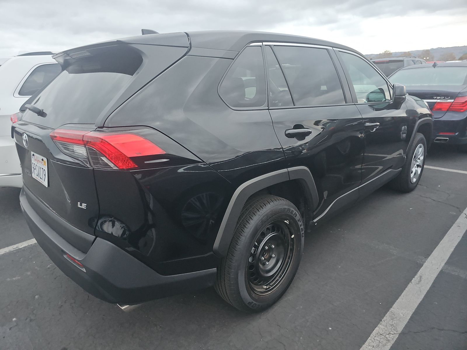 2024 Toyota RAV4 LE FWD