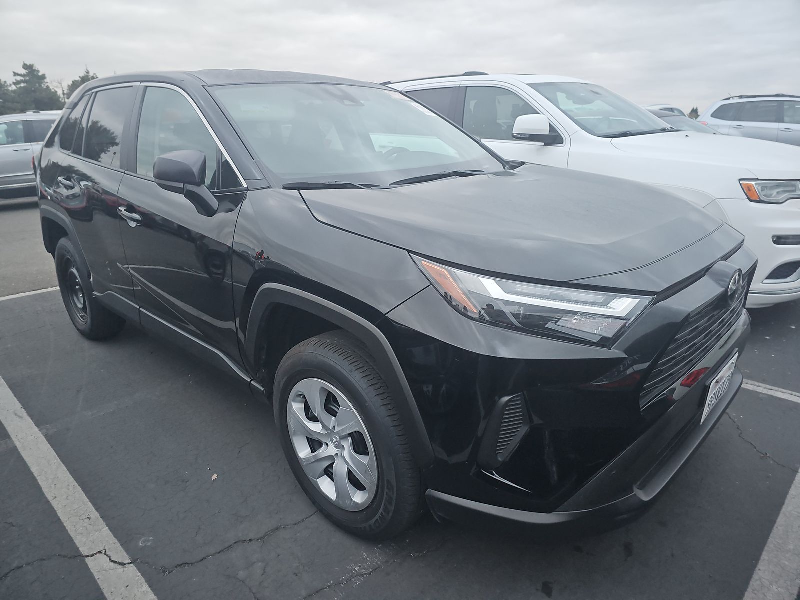 2024 Toyota RAV4 LE FWD