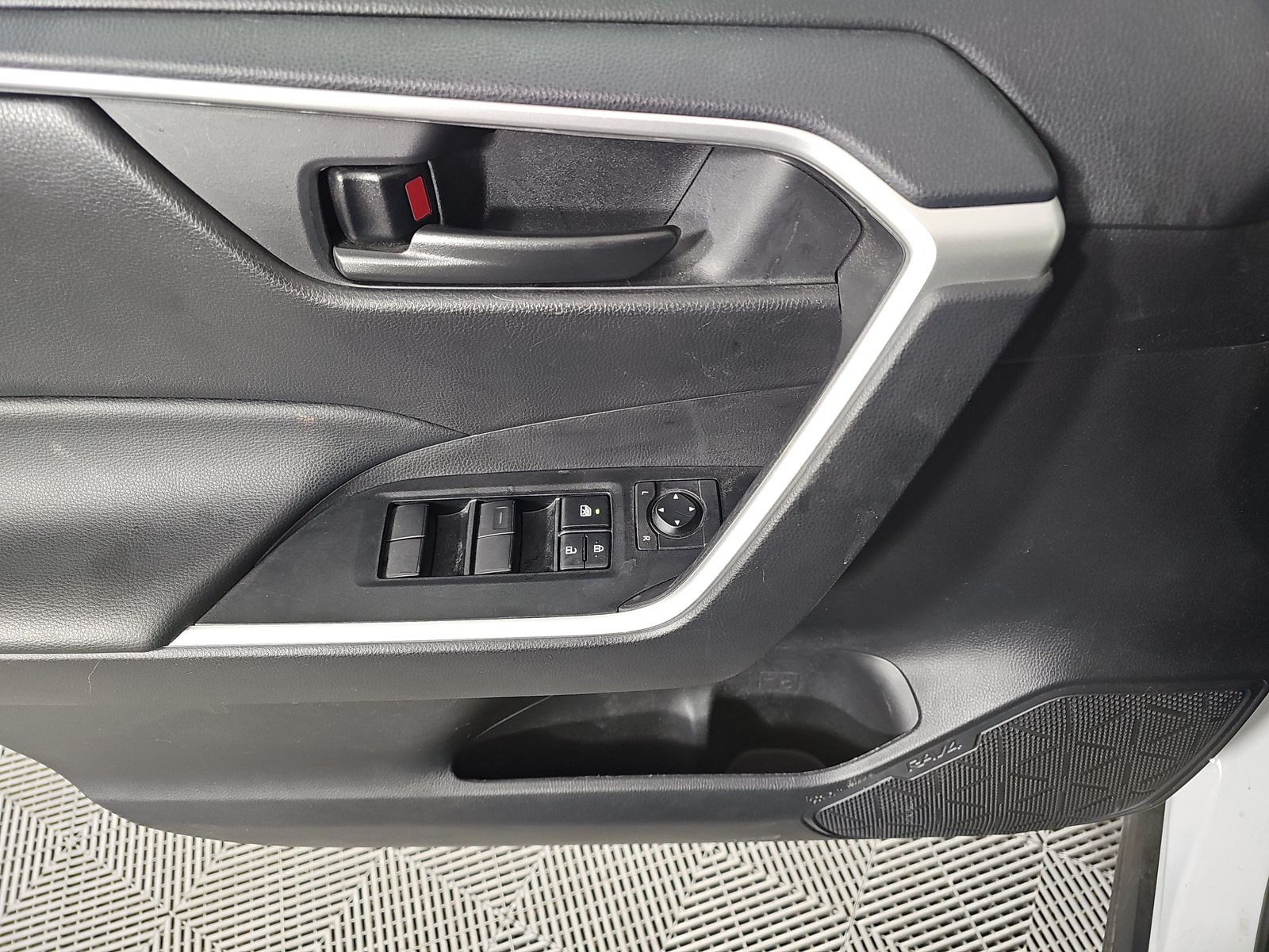 2024 Toyota RAV4 LE AWD