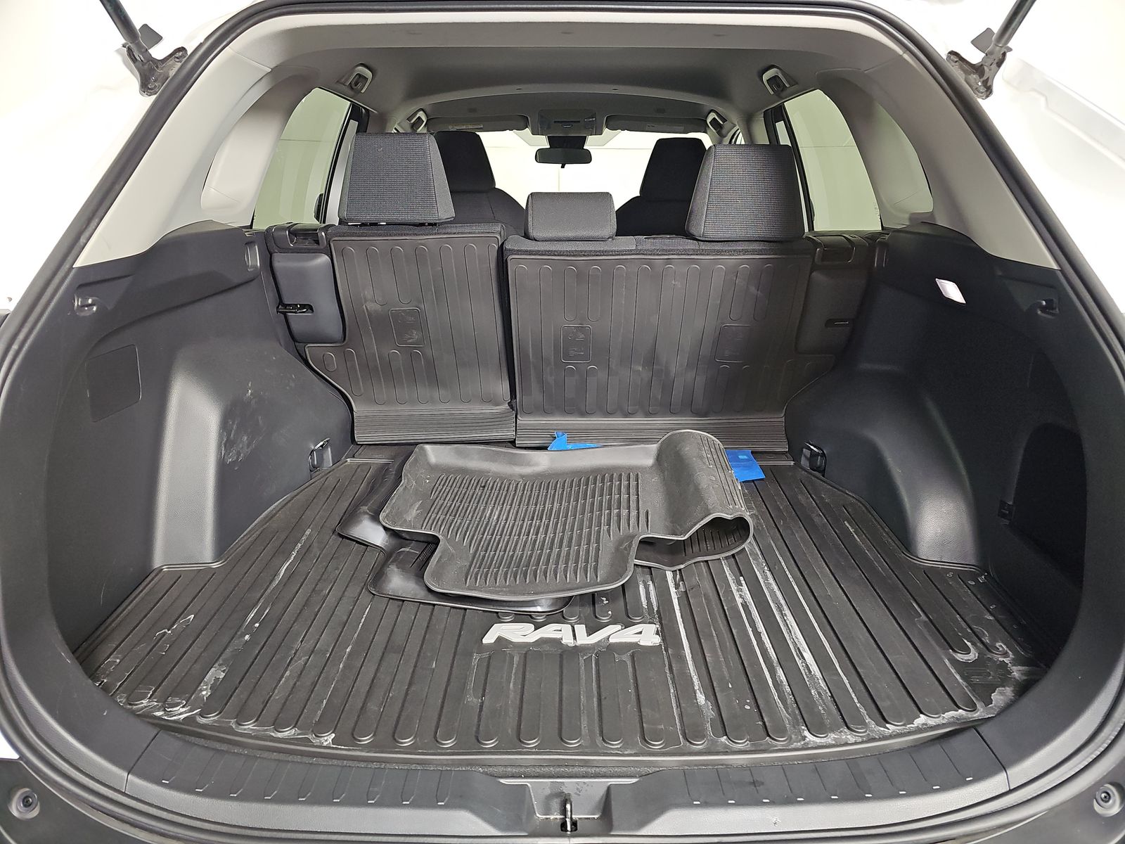 2024 Toyota RAV4 LE AWD