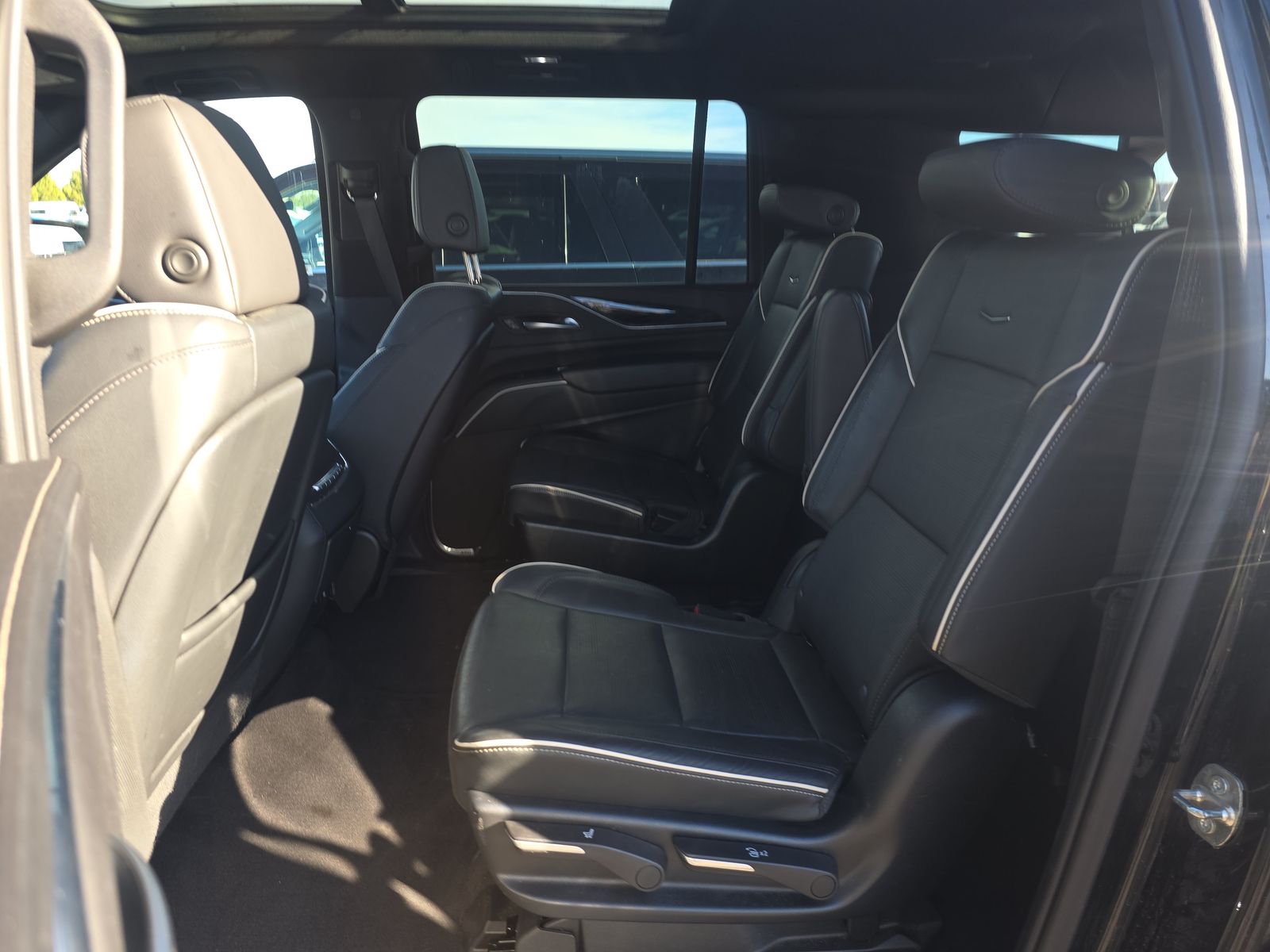 2023 Cadillac Escalade ESV Sport AWD