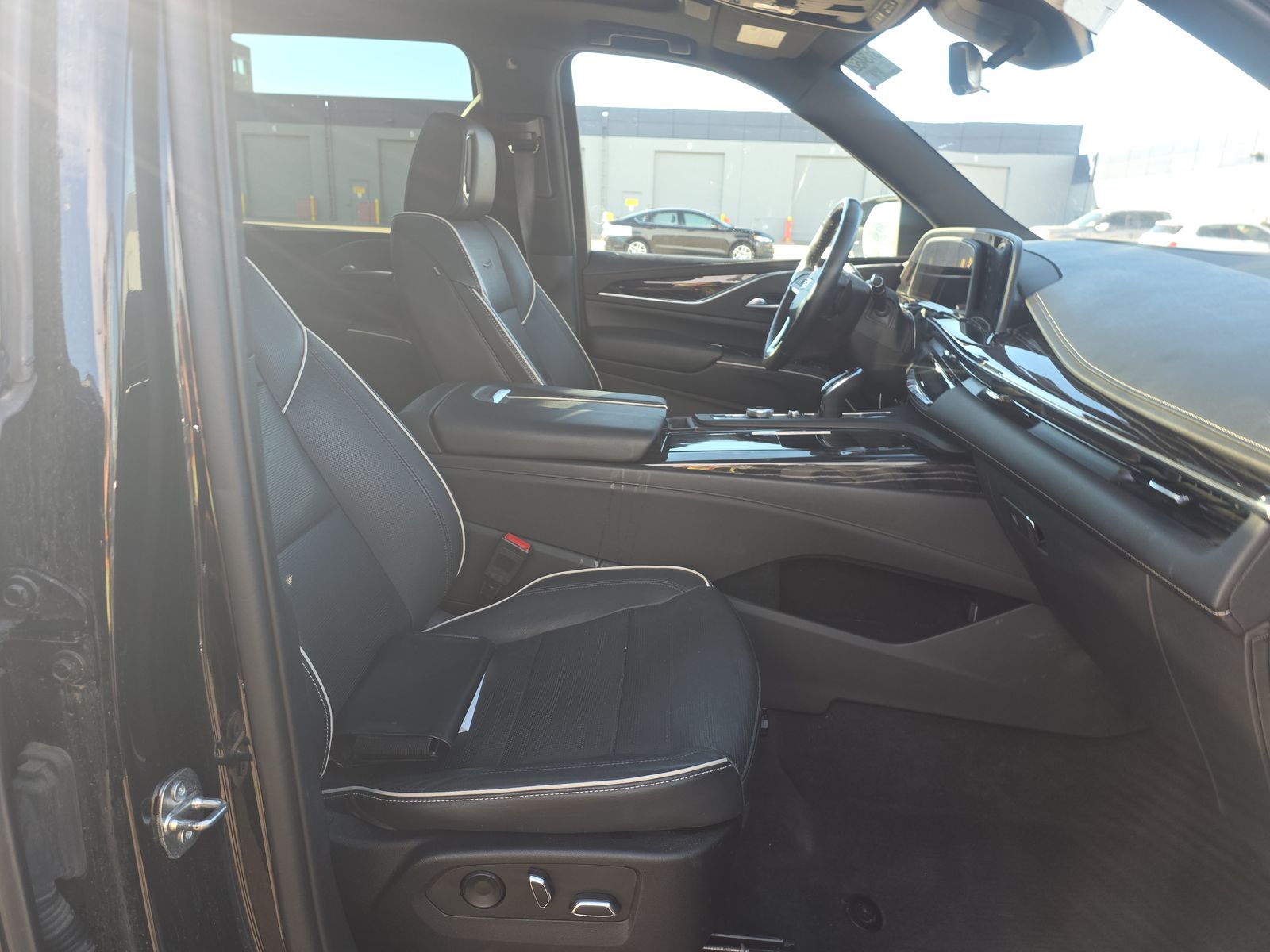 2023 Cadillac Escalade ESV Sport AWD