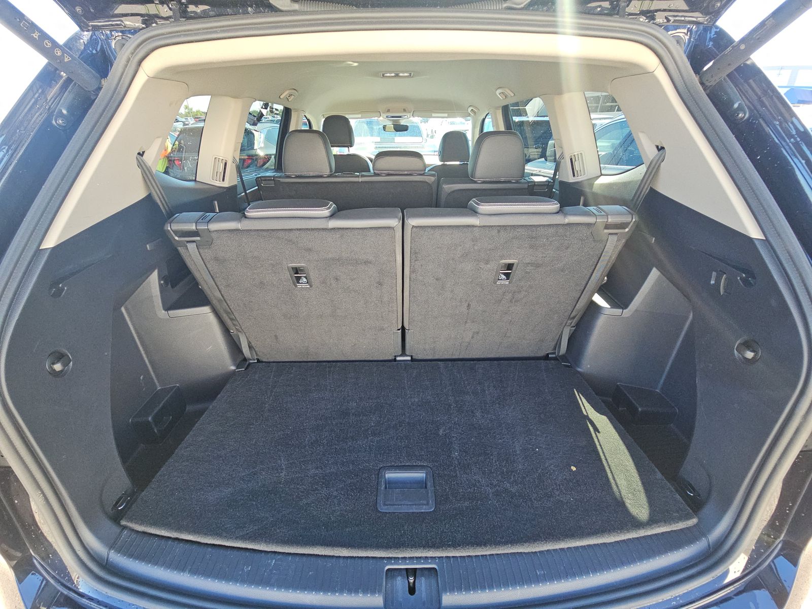 2025 Volkswagen Atlas 2.0T SE FWD