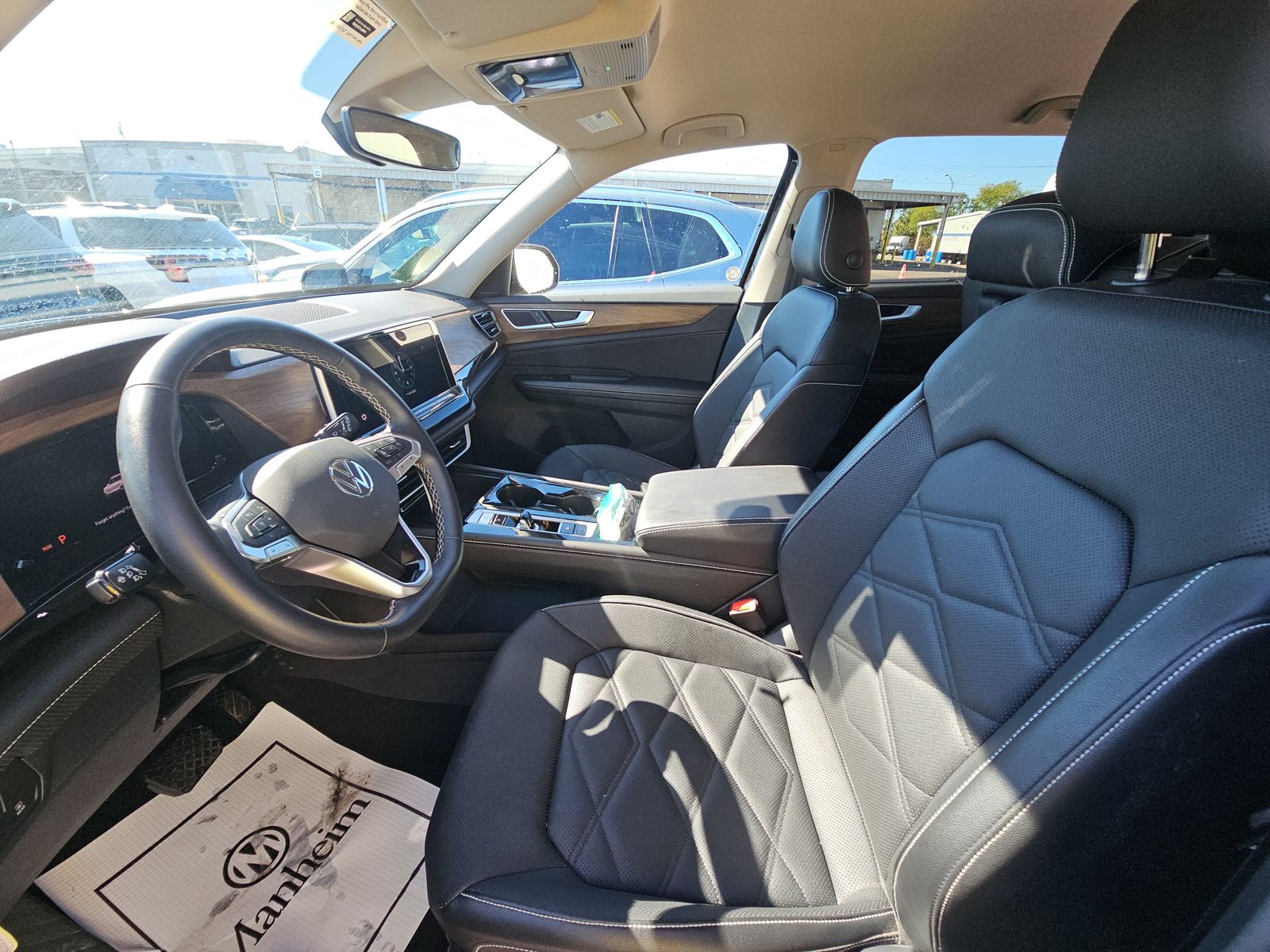 2025 Volkswagen Atlas 2.0T SE FWD