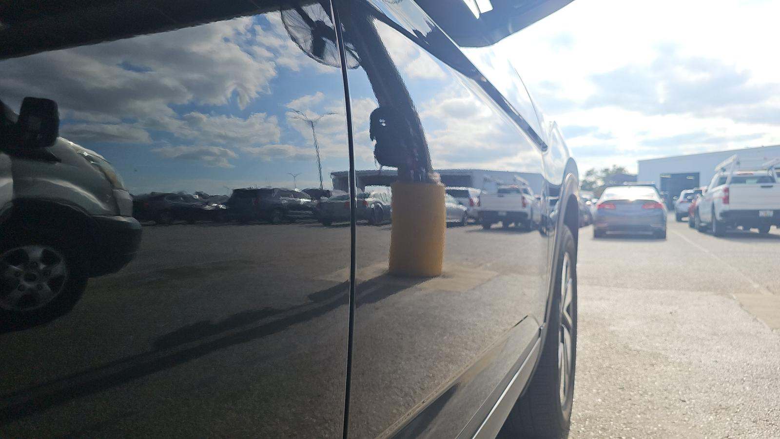 2025 Volkswagen Atlas 2.0T SE FWD