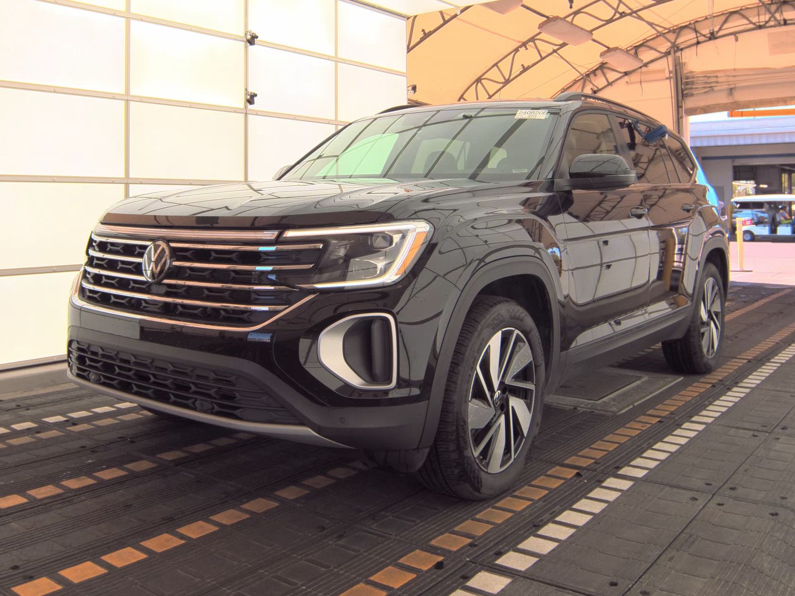 2025 Volkswagen Atlas 2.0T SE FWD