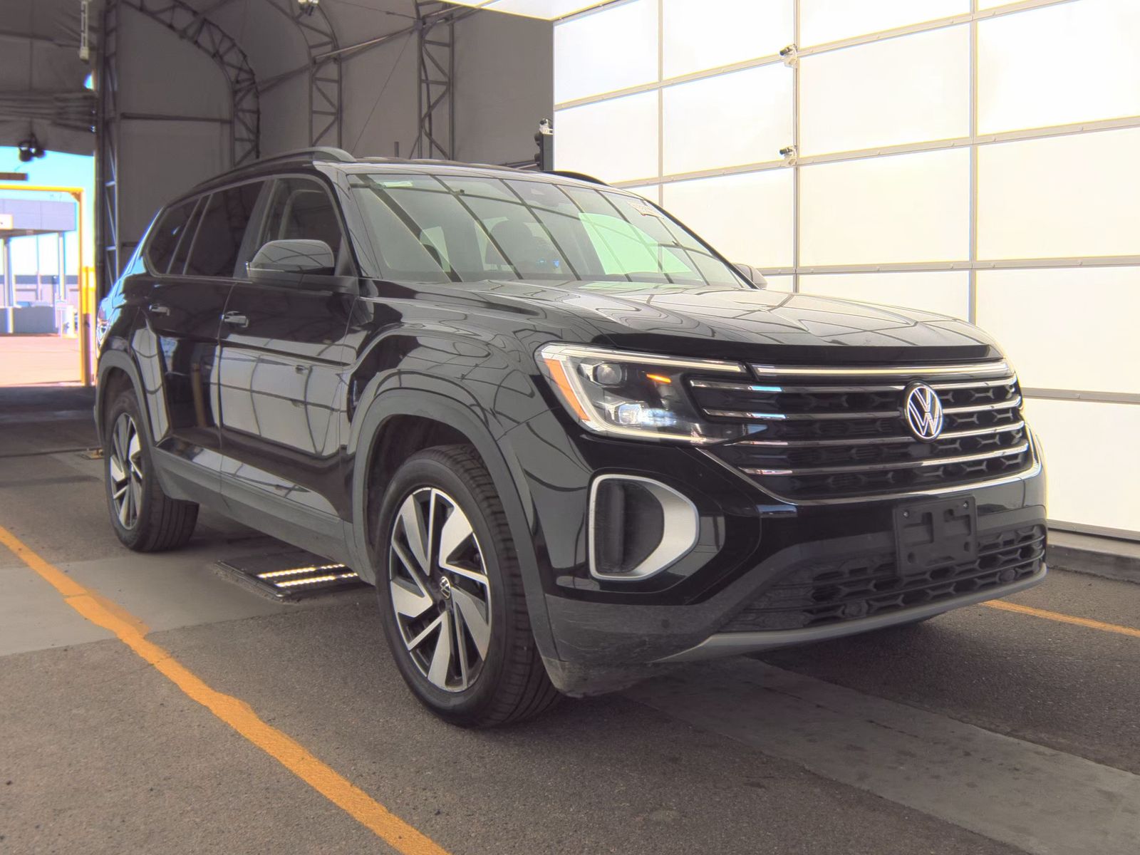 2025 Volkswagen Atlas 2.0T SE AWD