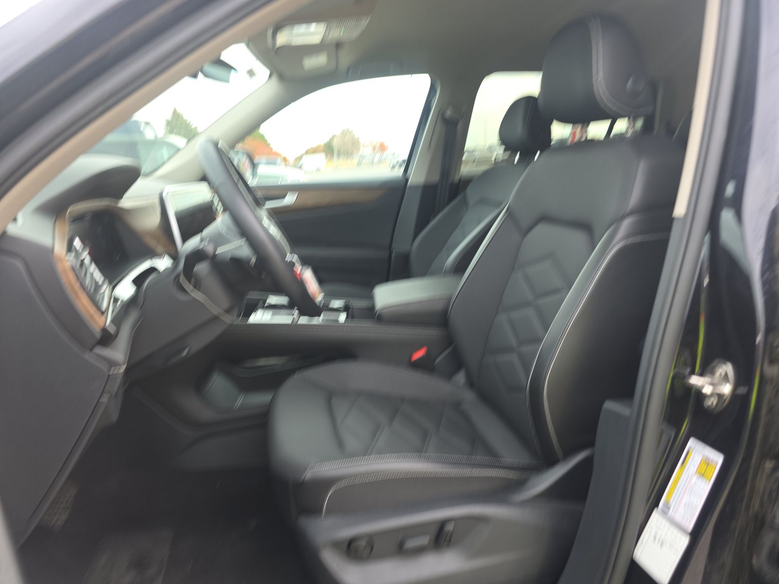 2025 Volkswagen Atlas 2.0T SE AWD