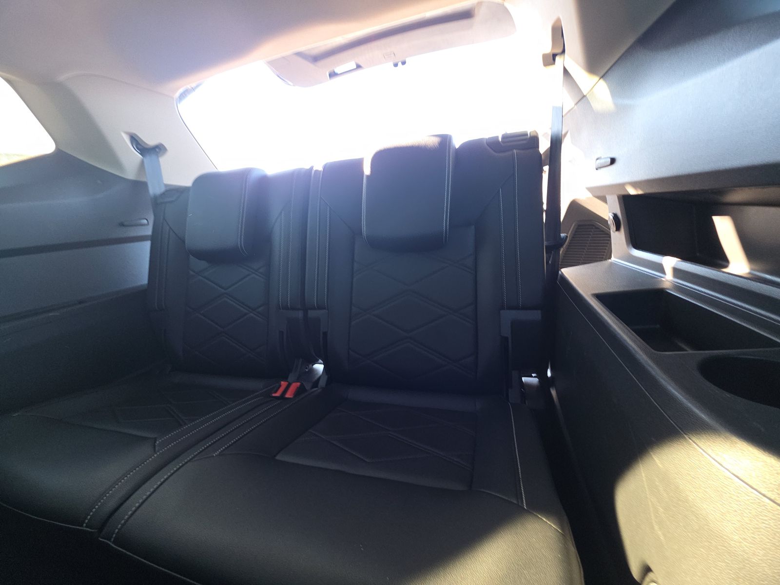 2025 Volkswagen Atlas 2.0T SE FWD