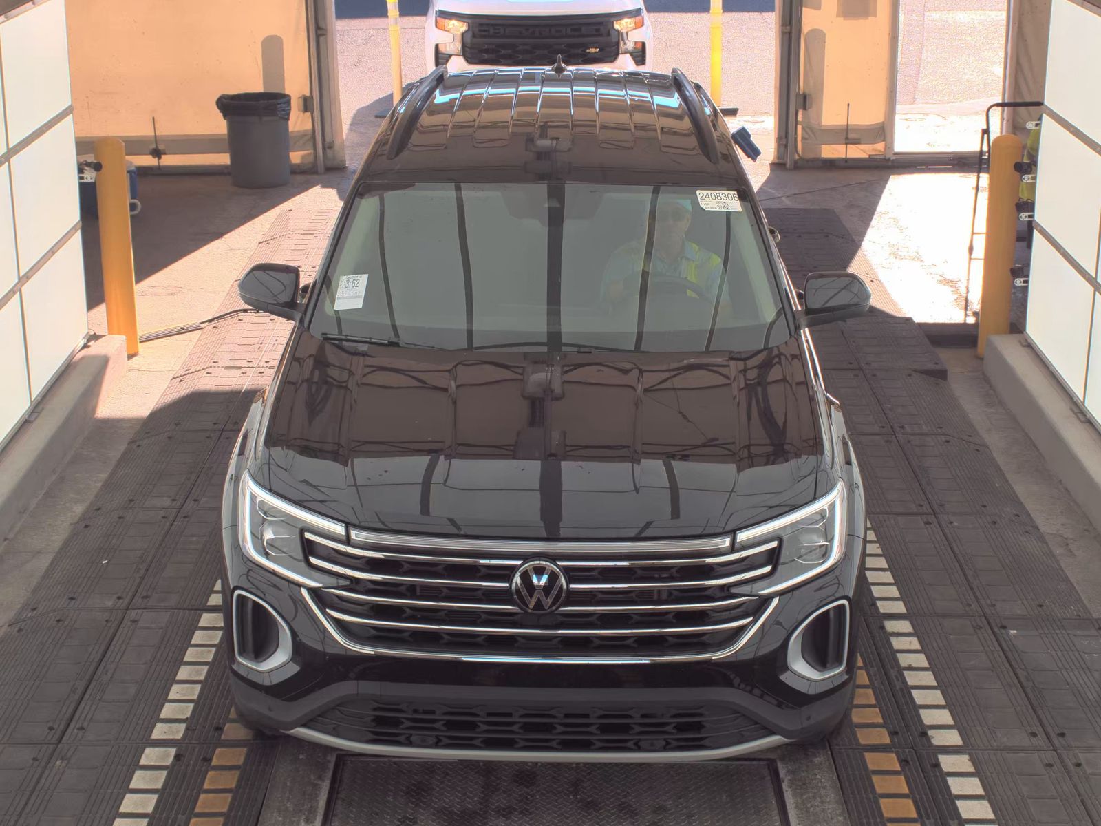 2025 Volkswagen Atlas 2.0T SE FWD