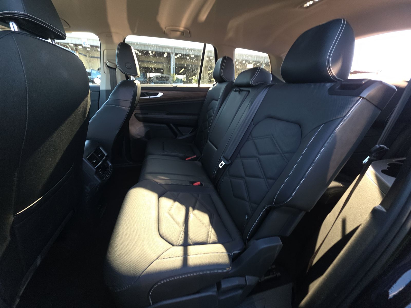 2025 Volkswagen Atlas 2.0T SE FWD