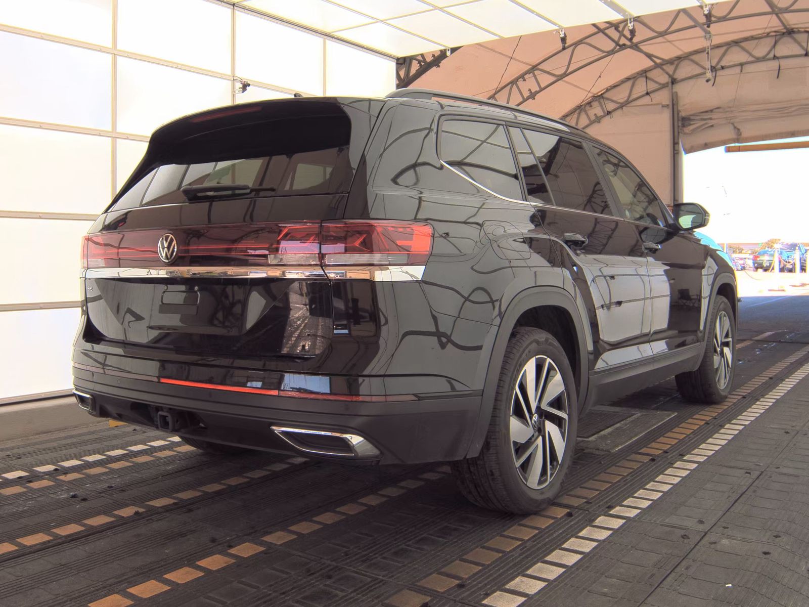 2025 Volkswagen Atlas 2.0T SE FWD
