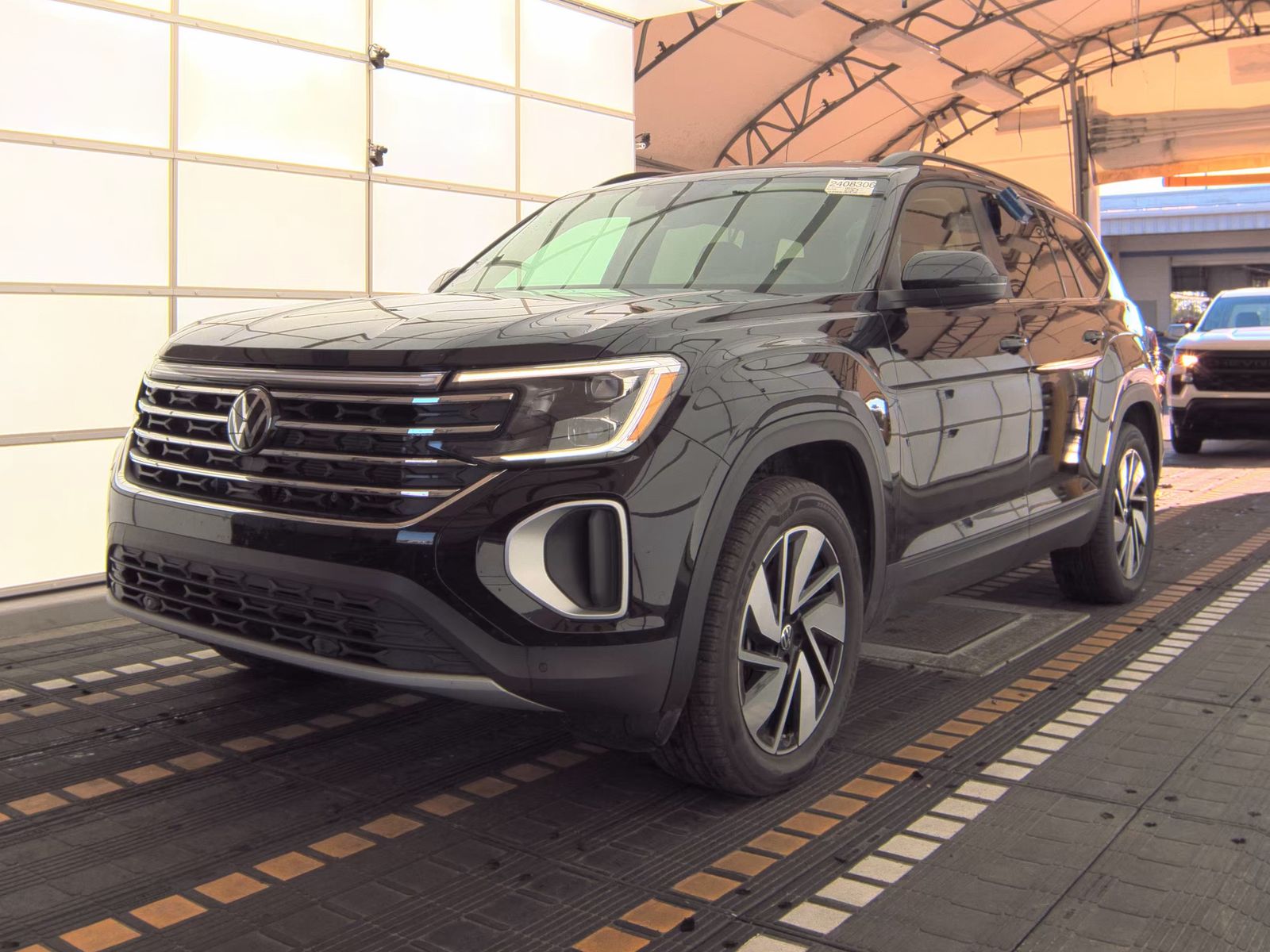 2025 Volkswagen Atlas 2.0T SE FWD