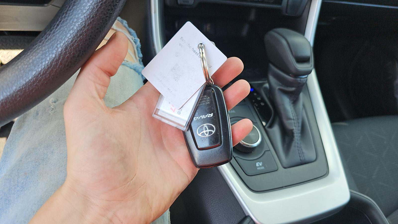 2025 Toyota RAV4 Hybrid XLE AWD