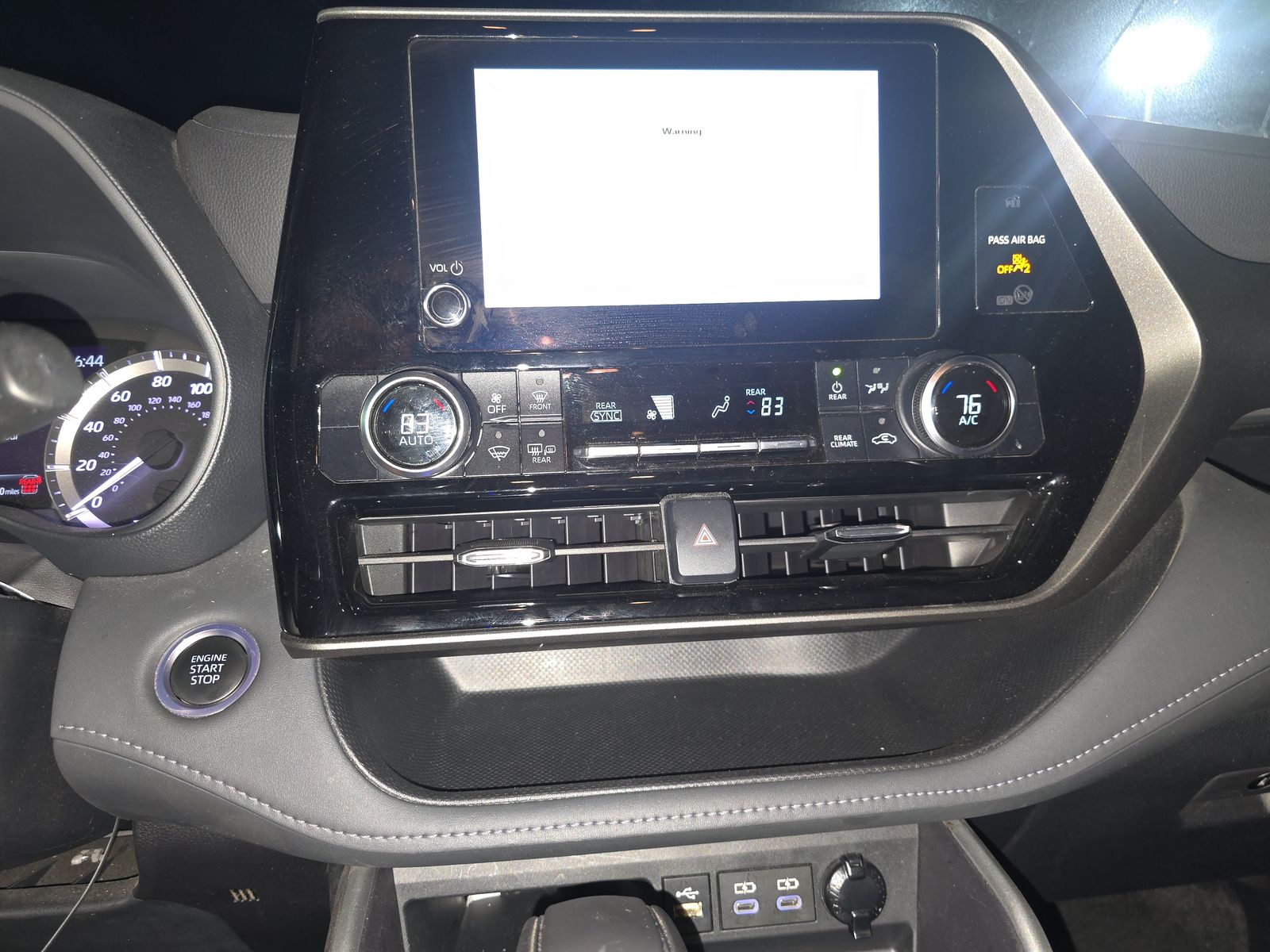 2024 Toyota Highlander LE AWD