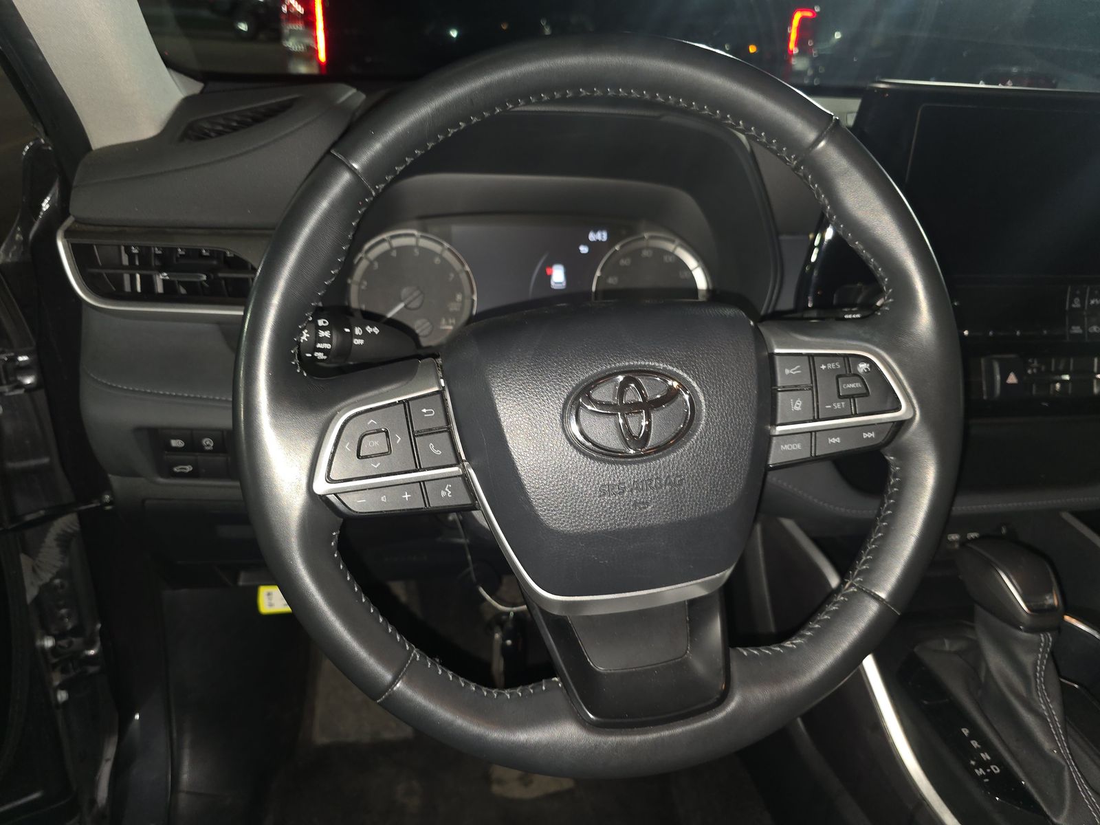 2024 Toyota Highlander LE AWD