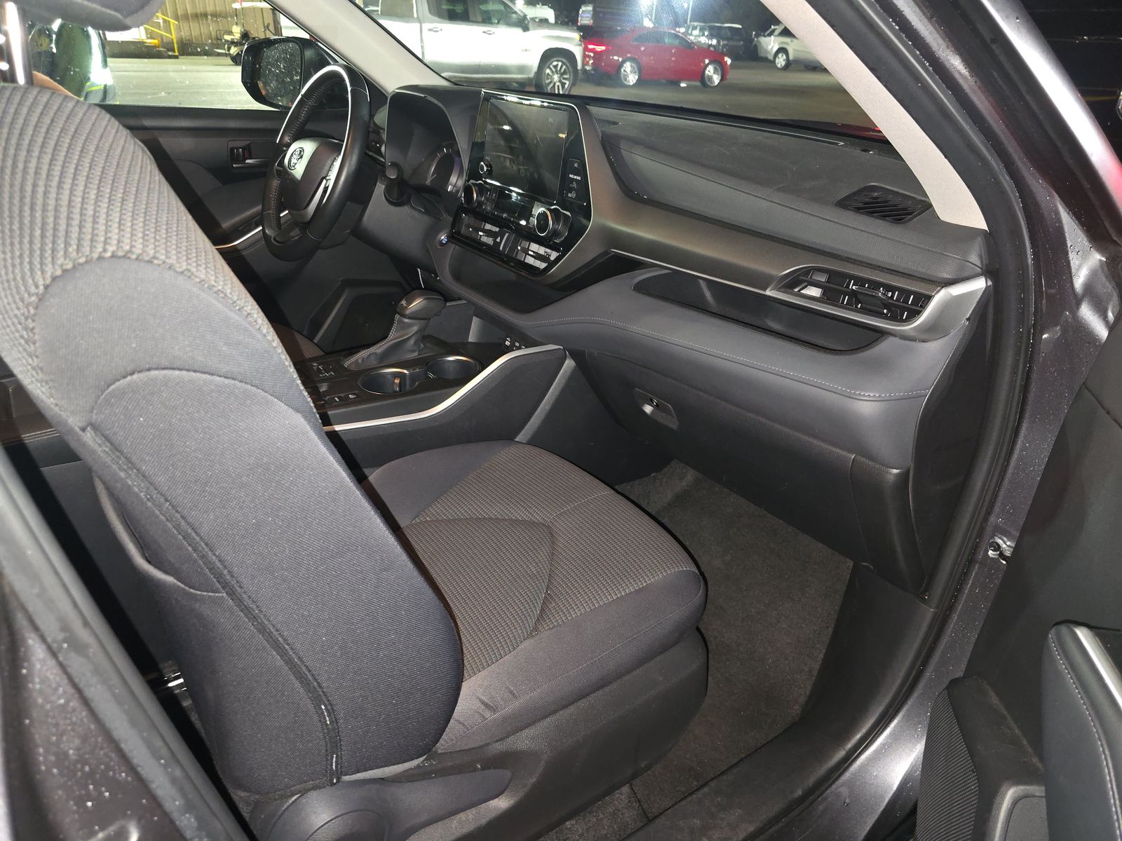 2024 Toyota Highlander LE AWD