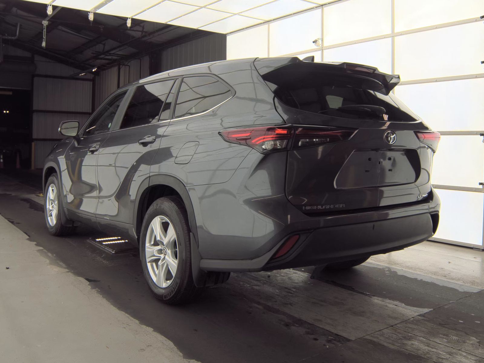 2024 Toyota Highlander LE AWD