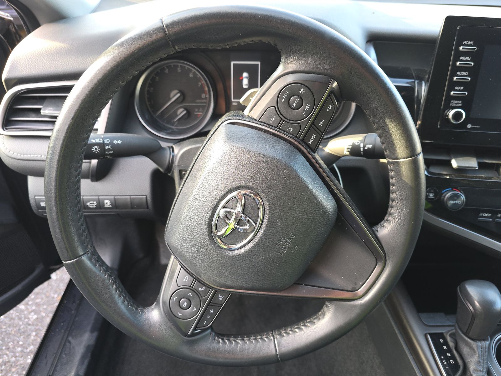 2024 Toyota Camry SE FWD