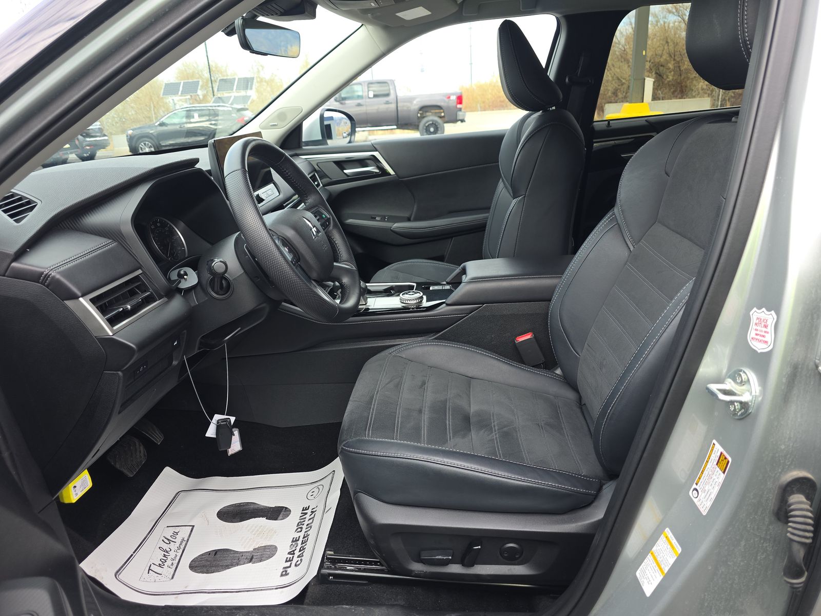 2025 Mitsubishi Outlander SE AWD