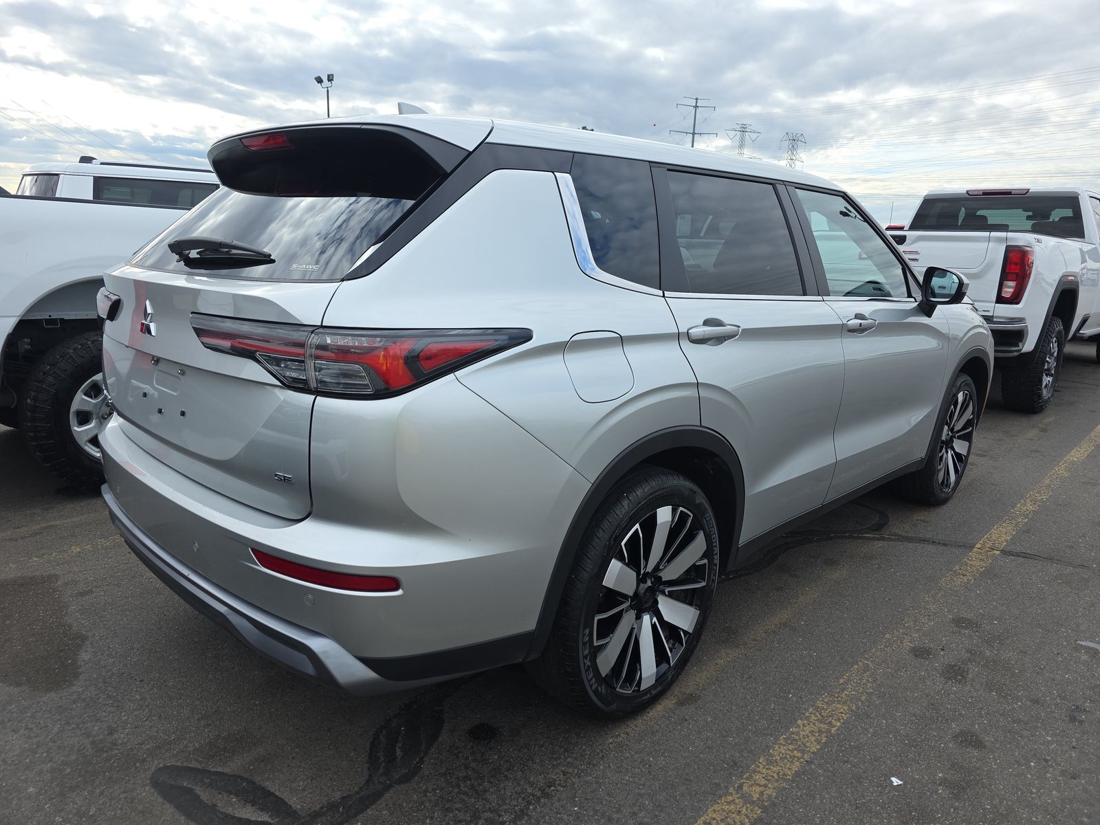 2025 Mitsubishi Outlander SE AWD