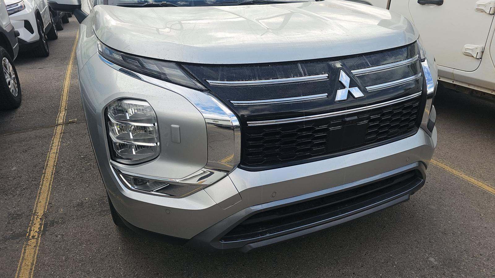 2025 Mitsubishi Outlander SE AWD