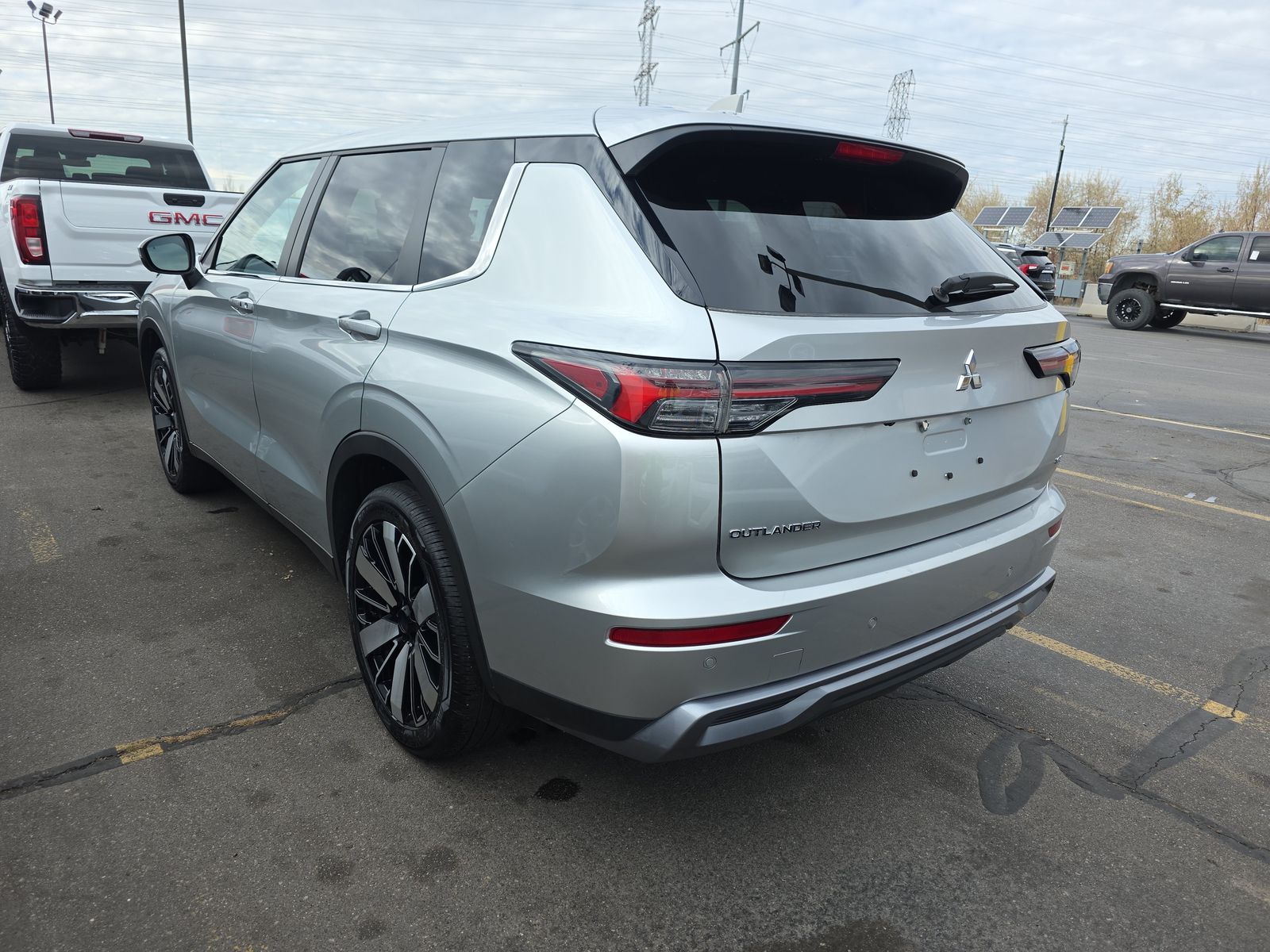 2025 Mitsubishi Outlander SE AWD