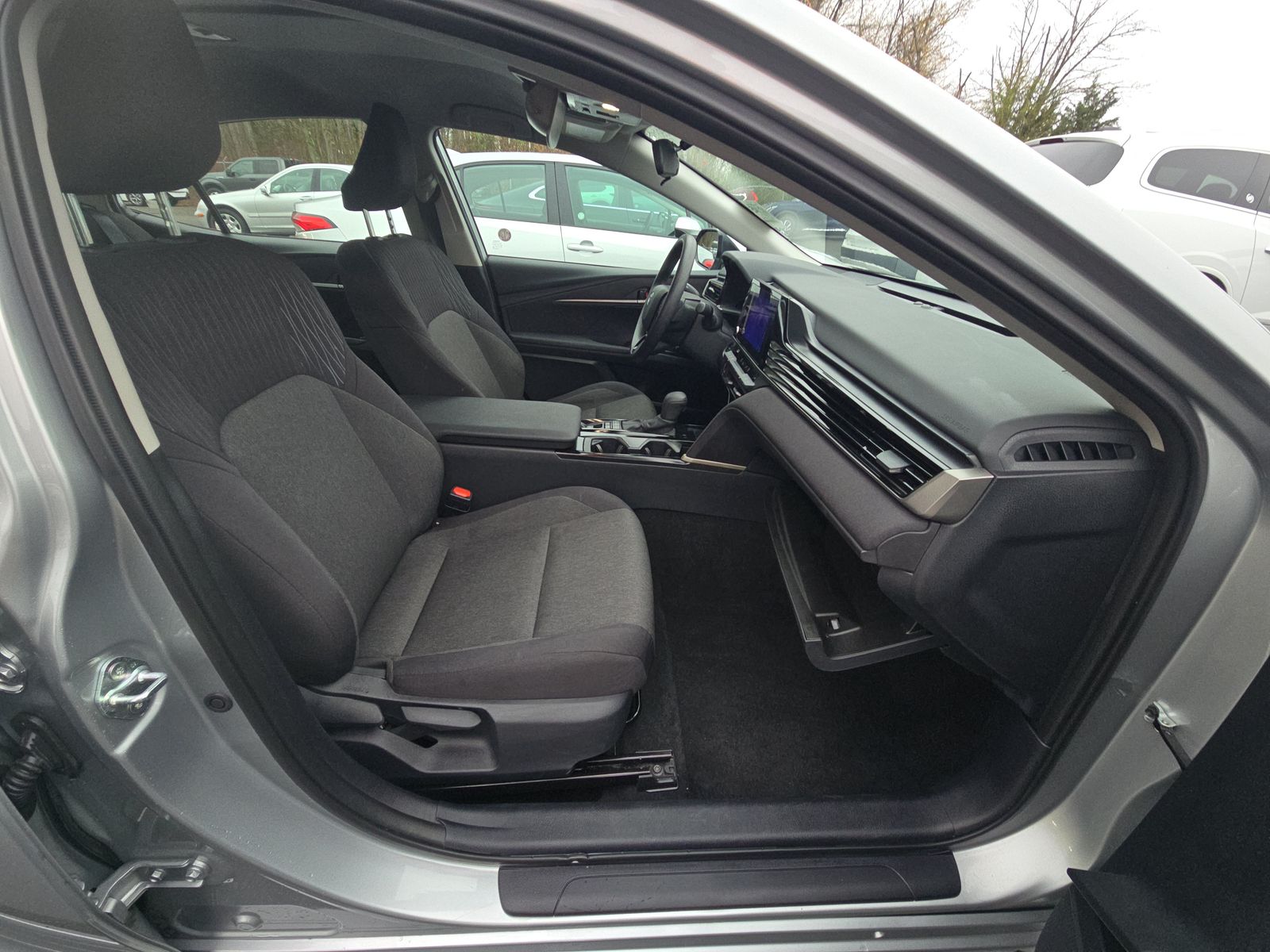 2025 Toyota Camry LE FWD