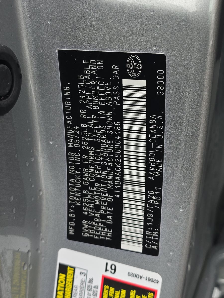 2025 Toyota Camry LE FWD