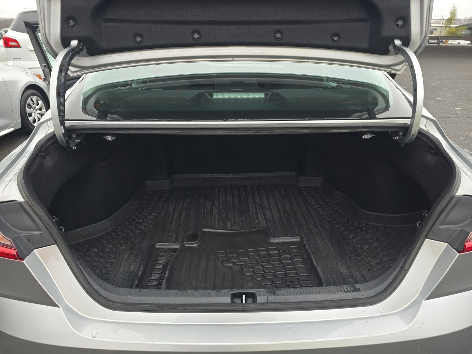 2025 Toyota Camry LE FWD