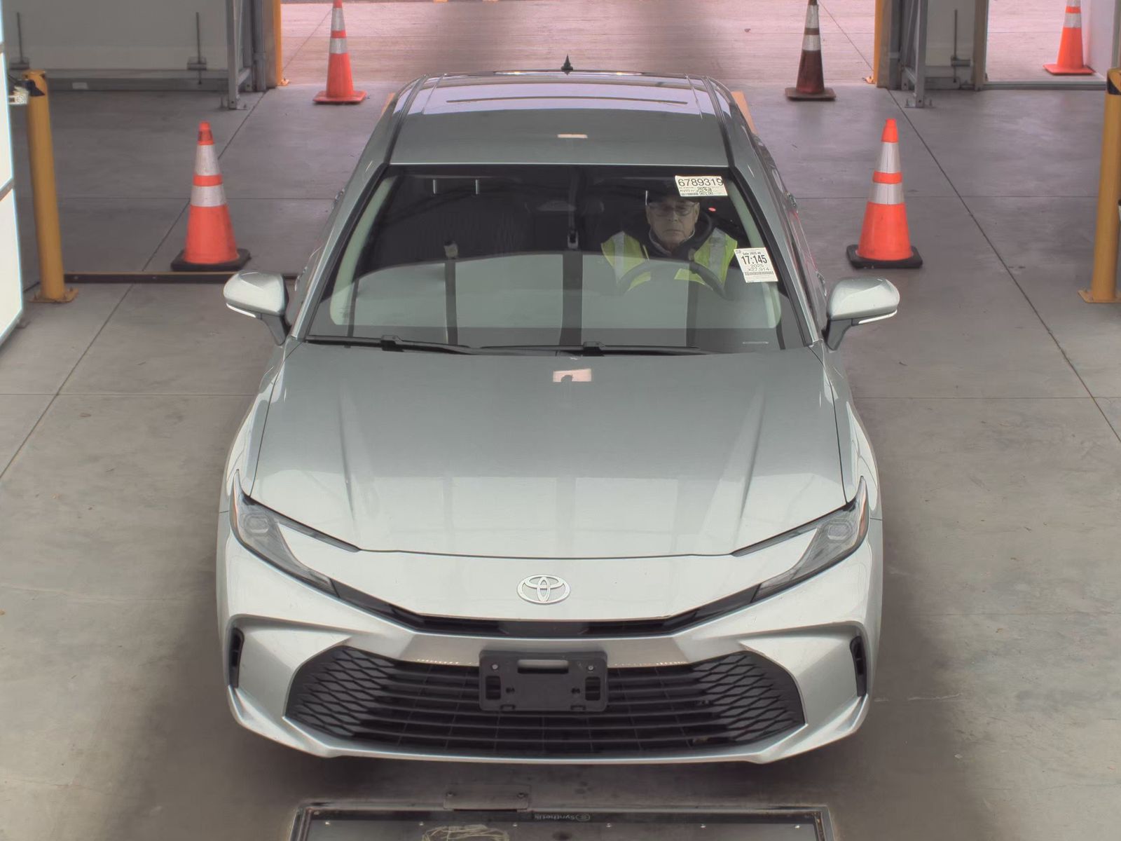 2025 Toyota Camry LE FWD