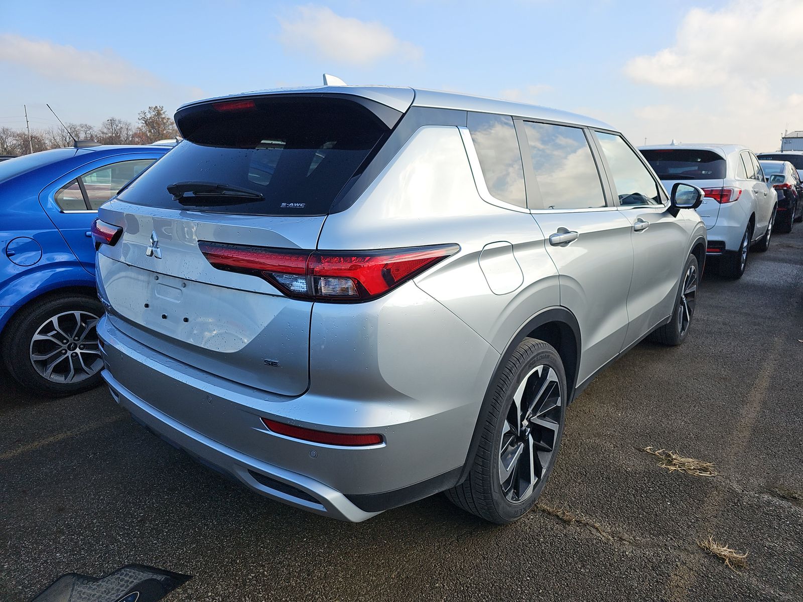2024 Mitsubishi Outlander SE AWD