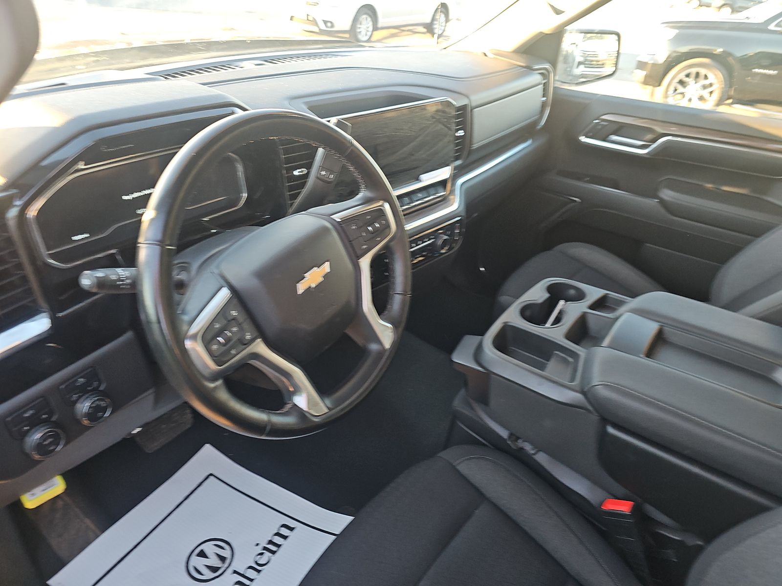 2023 Chevrolet Silverado 1500 LT AWD