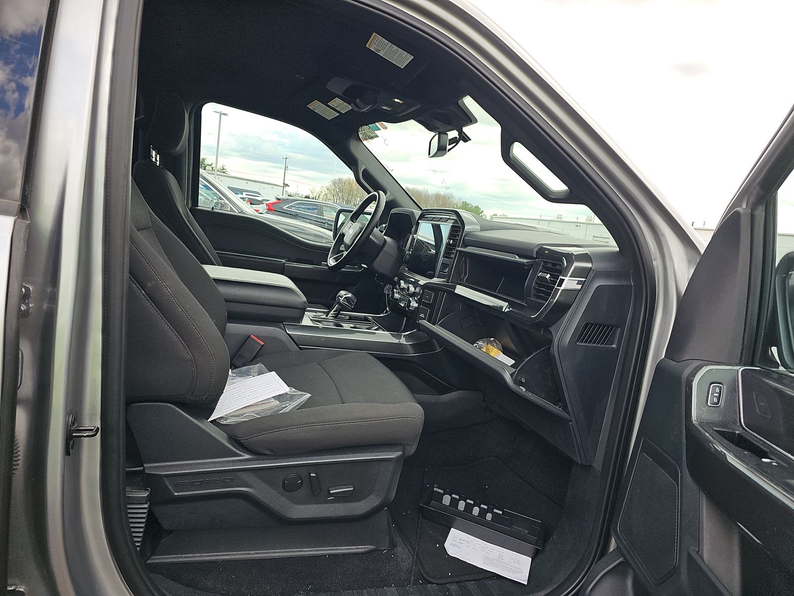 2023 Ford F-150 XLT RWD