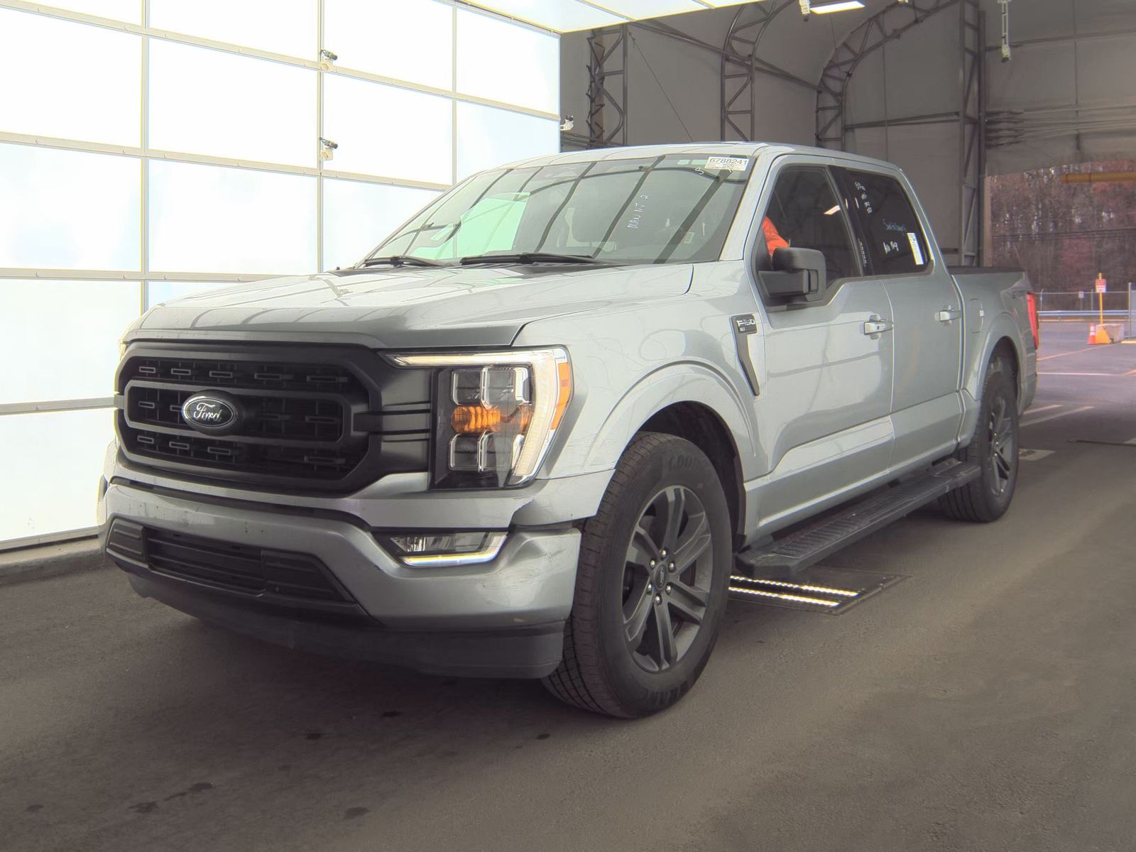 2023 Ford F-150 XLT RWD