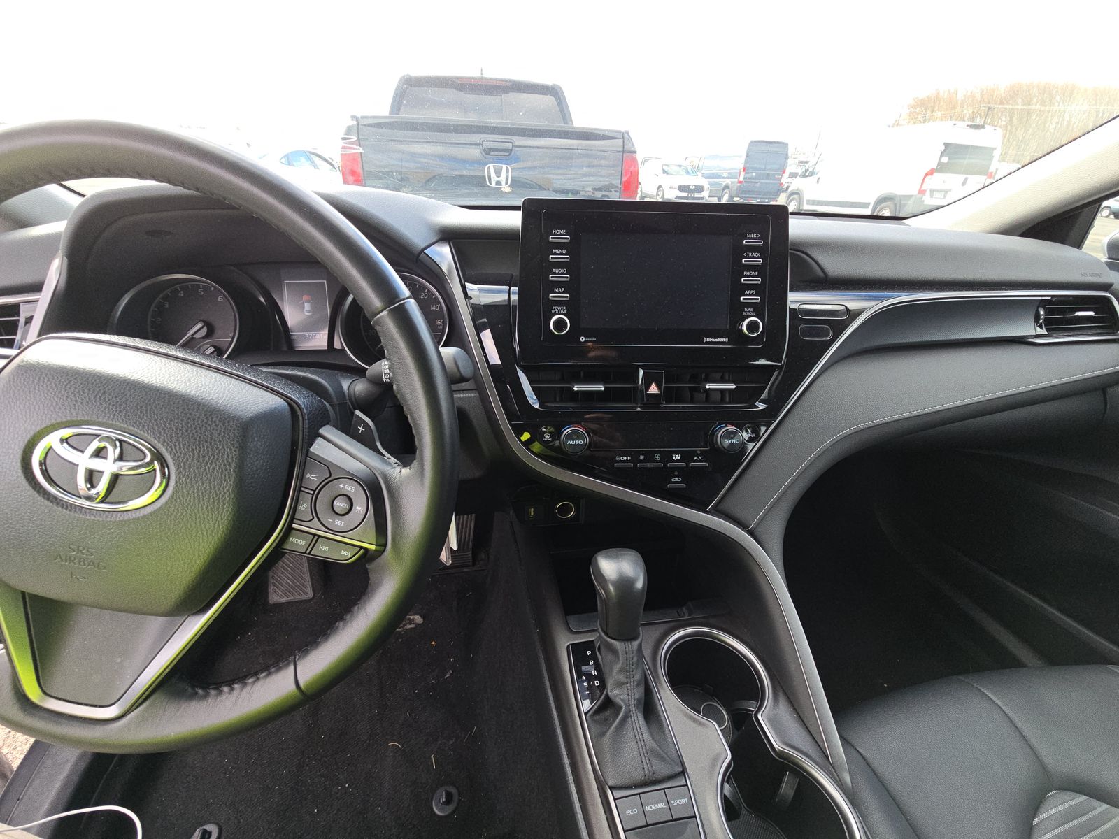 2024 Toyota Camry SE FWD