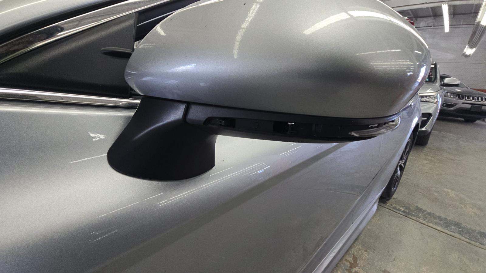 2024 Toyota Camry SE FWD