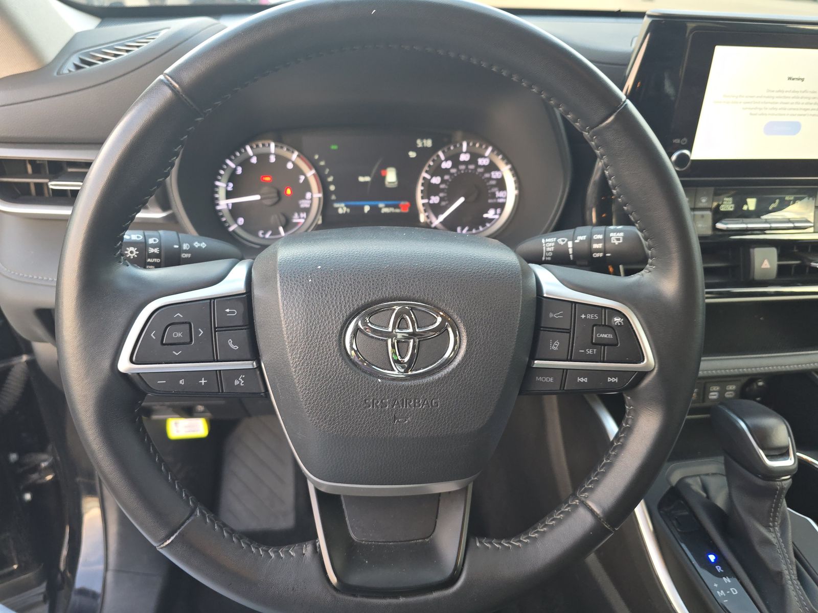 2024 Toyota Highlander LE AWD