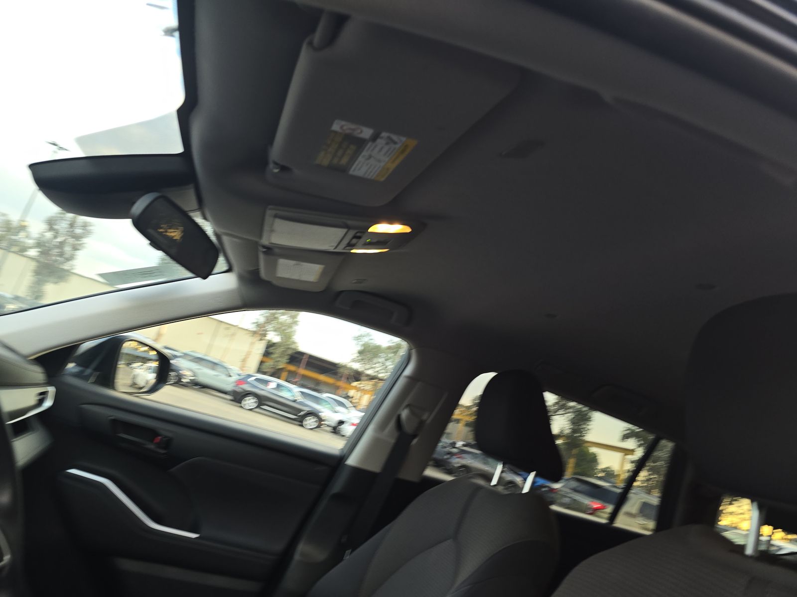 2024 Toyota Highlander LE AWD