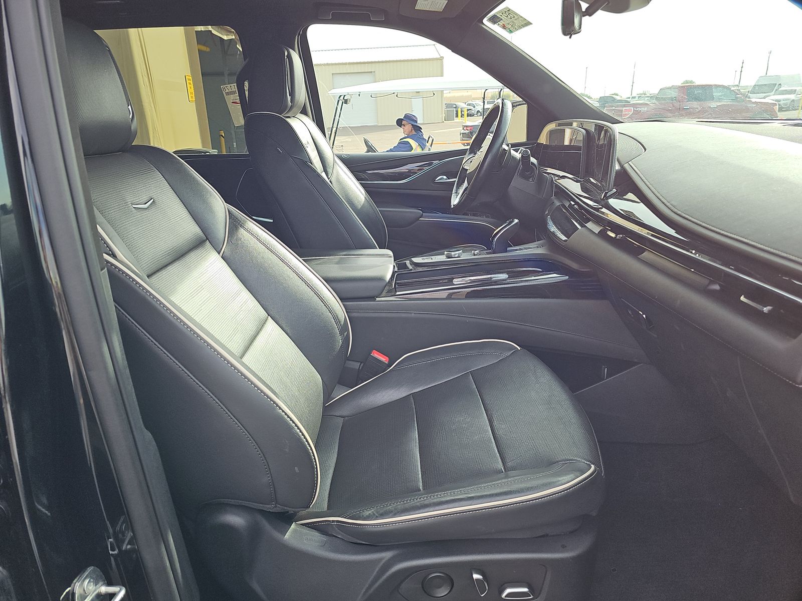 2023 Cadillac Escalade ESV Sport AWD