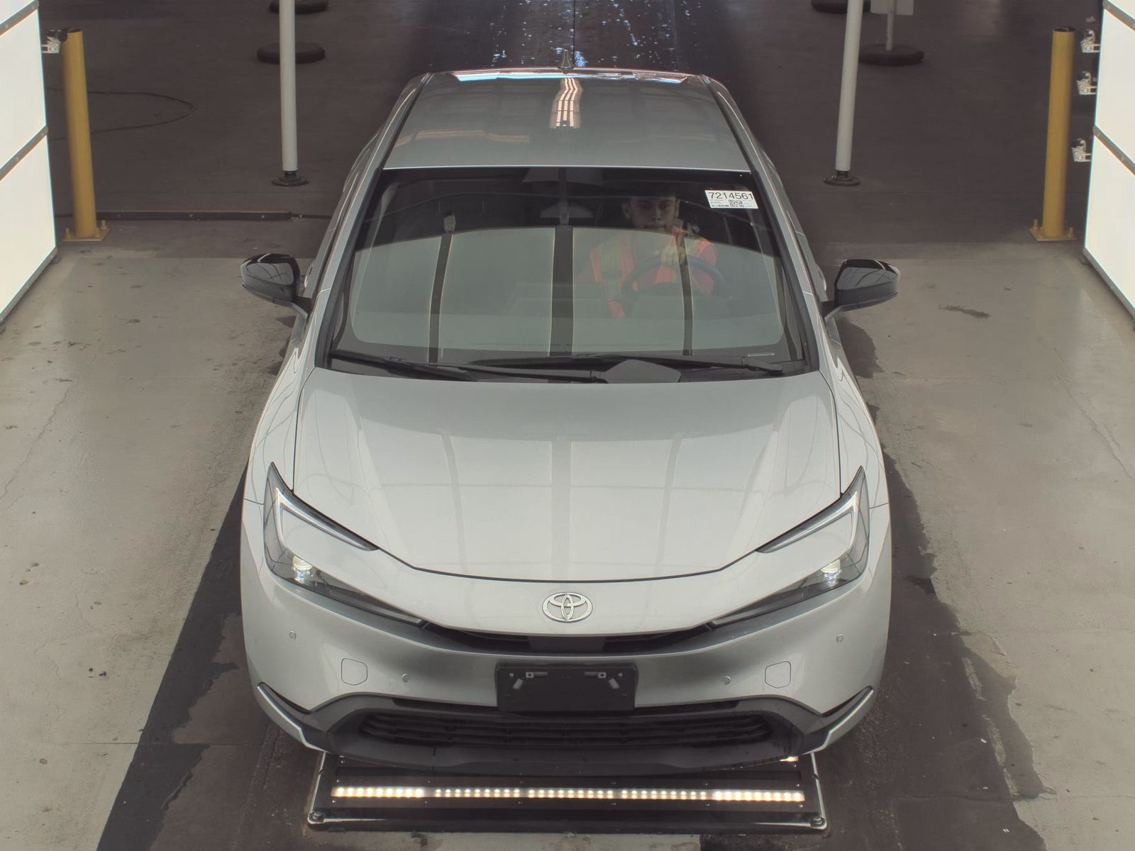 2025 Toyota Prius LE FWD