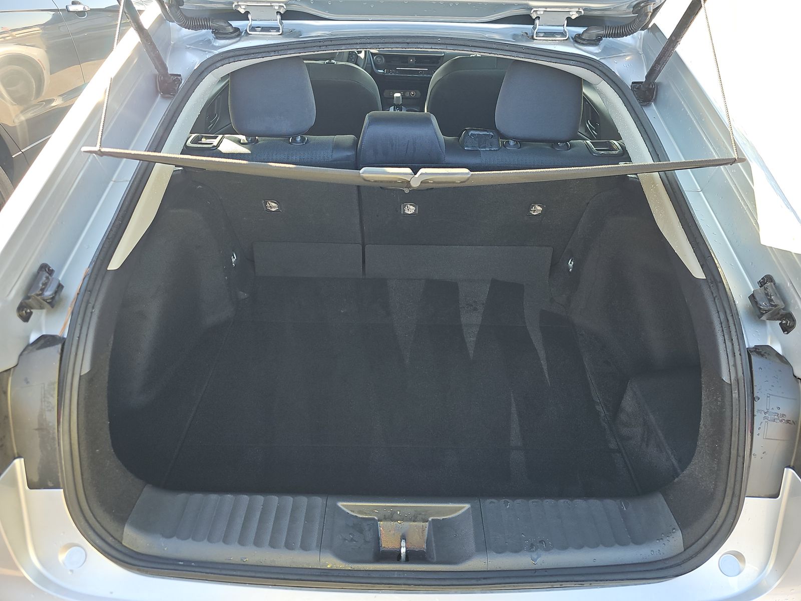 2025 Toyota Prius LE FWD