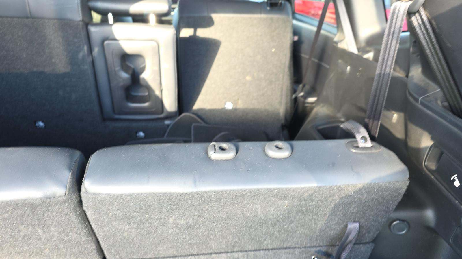 2025 Mitsubishi Outlander SE FWD