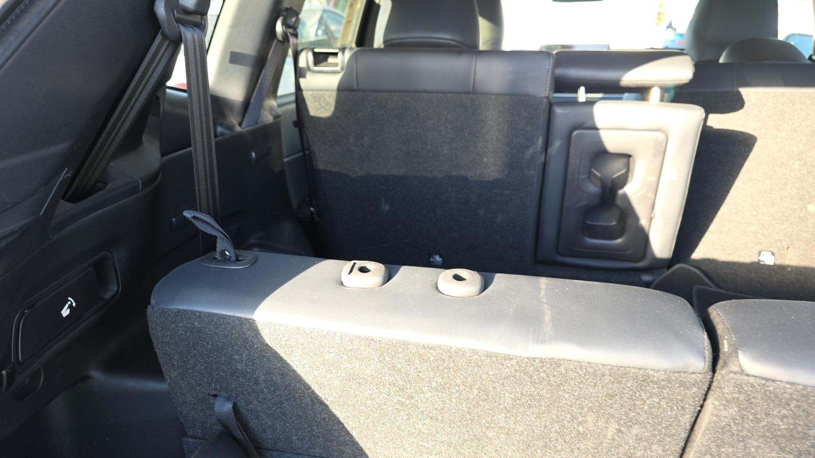 2025 Mitsubishi Outlander SE FWD