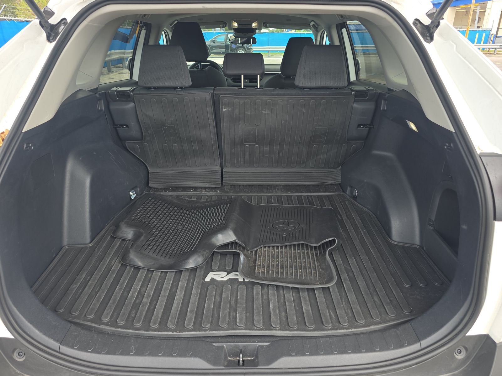 2025 Toyota RAV4 Hybrid XLE AWD