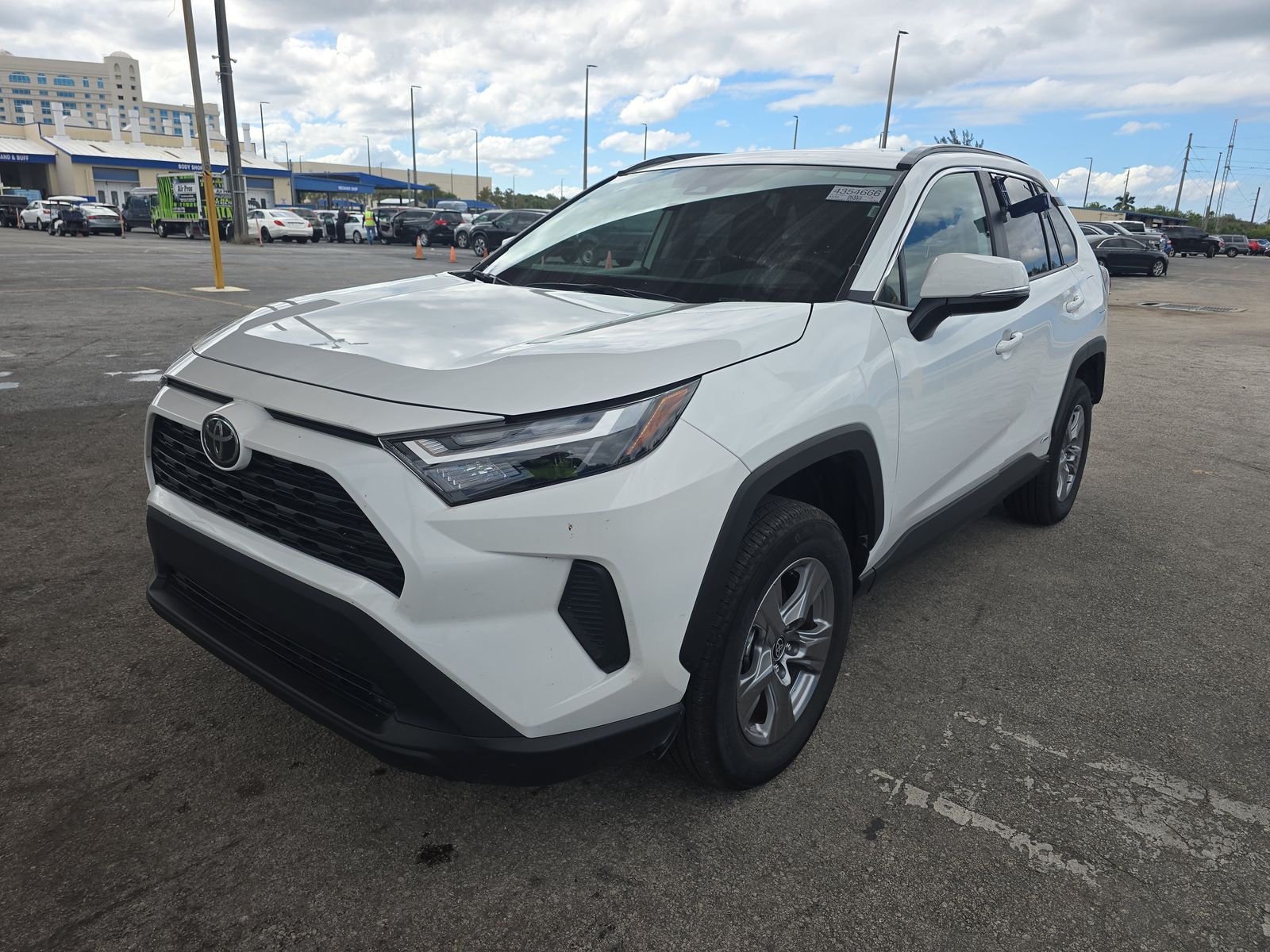 2025 Toyota RAV4 Hybrid XLE AWD